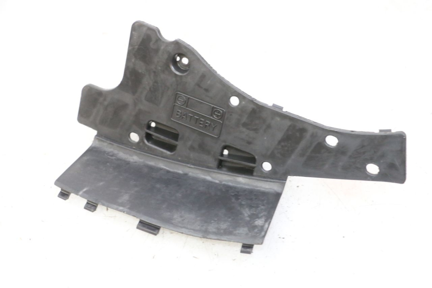 photo de TAPA DE BATERÍA SUZUKI BURGMAN 125 (2007 - 2014)