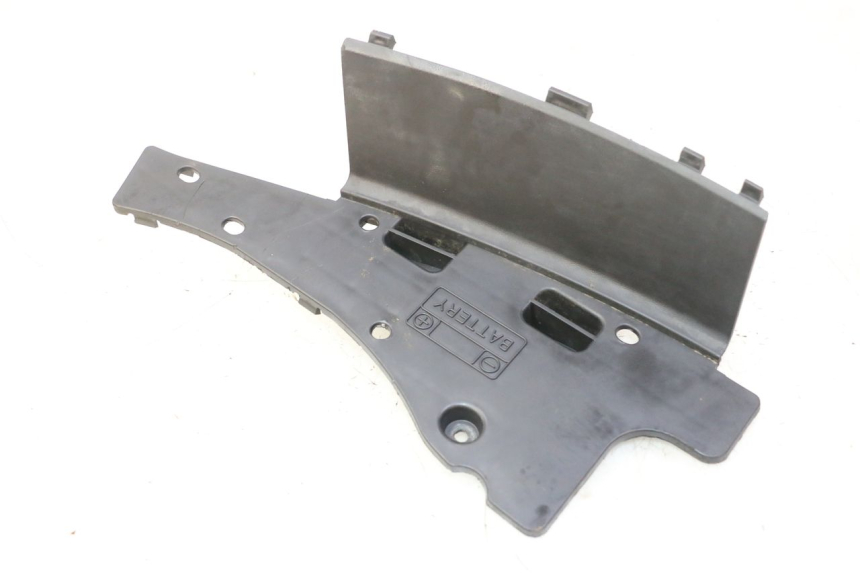 photo de TAPA DE BATERÍA SUZUKI BURGMAN 125 (2007 - 2014)
