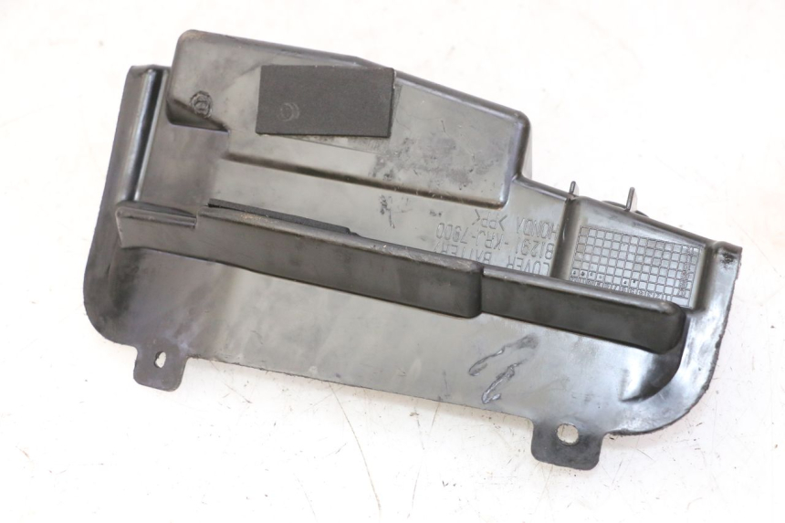 photo de TAPA DE BATERÍA HONDA FES S-WING SWING ABS 125 (2007 - 2015)