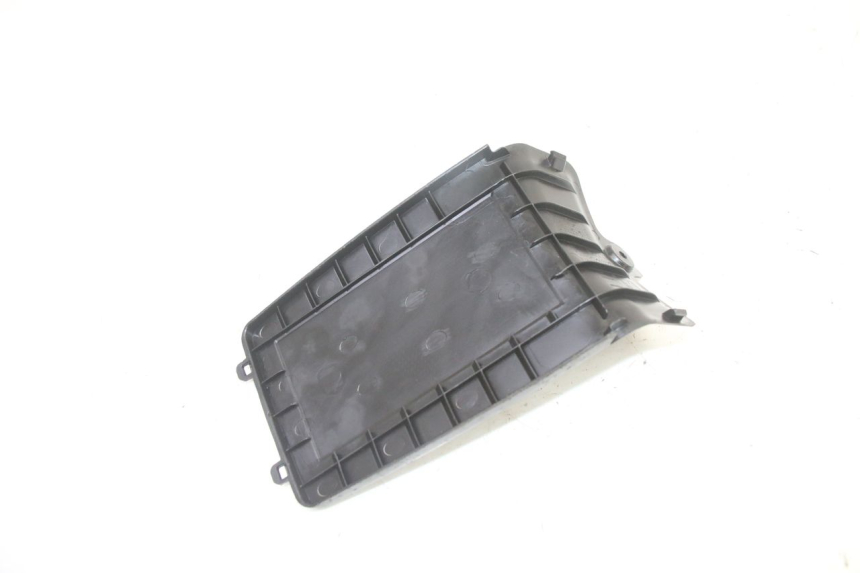 photo de CUBIERTA DE BATERíA PEUGEOT KISBEE 4T 50 (2018 - 2022)