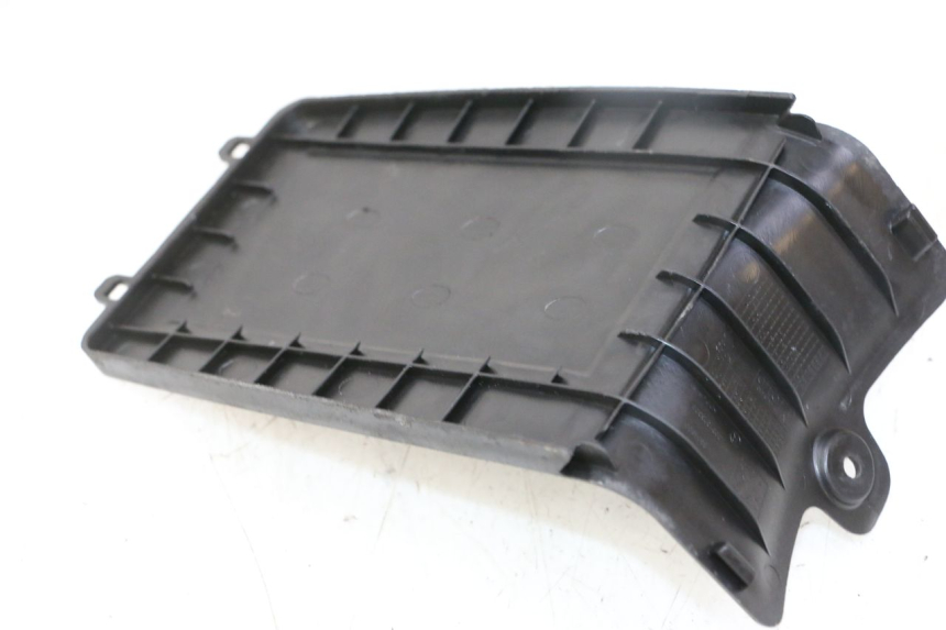 photo de CUBIERTA DE BATERíA PEUGEOT KISBEE 4T 50 (2018 - 2022)