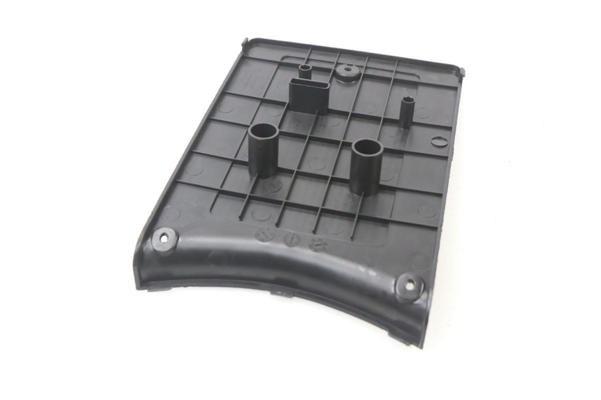 photo de TAPA BATERIA KYMCO LIKE 2T 50 (2009 - 2018) - Detalle de la pieza