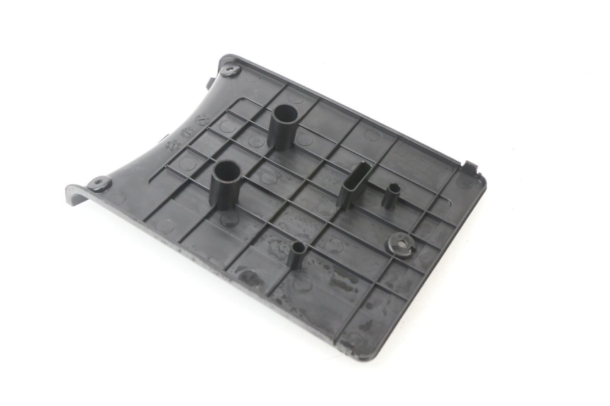 photo de TAPA BATERIA KYMCO LIKE 2T 50 (2009 - 2018) - Zoom estado de uso