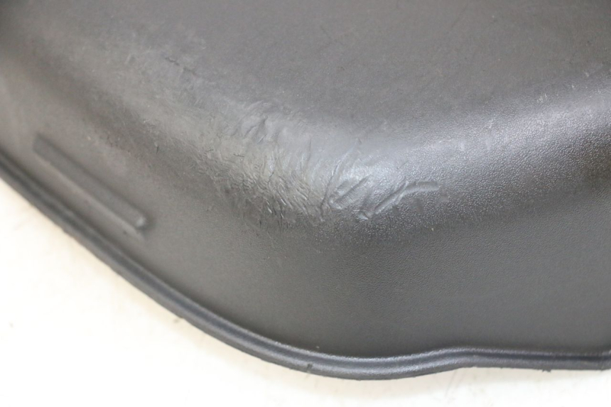 photo de TAPA BATERIA PIAGGIO MP3 LT 300 (2010 - 2016) - Otra perspectiva