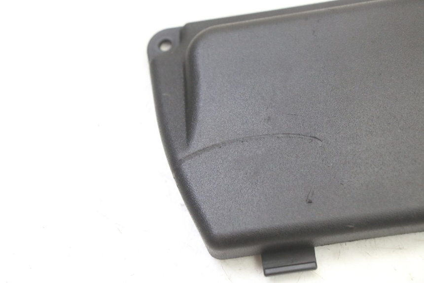 photo de TAPA BATERIA PIAGGIO NRG POWER PUREJET 50 (2018 - 2021)