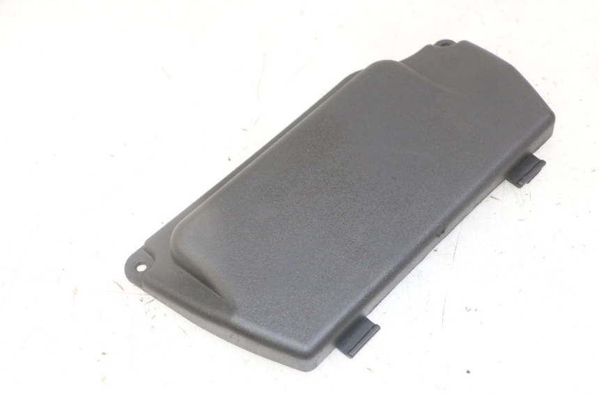 photo de TAPA BATERIA PIAGGIO NRG POWER PUREJET 50 (2018 - 2021)