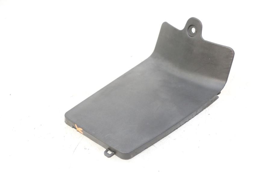 photo de TAPA BATERIA PEUGEOT KISBEE 2T 50 (2010 - 2017)