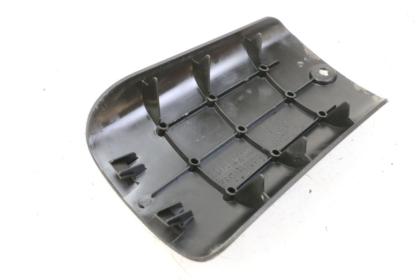 photo de TAPA DE LA BATERíA PEUGEOT TKR TREKKER FURIOUS 50 (2005 - 2014)