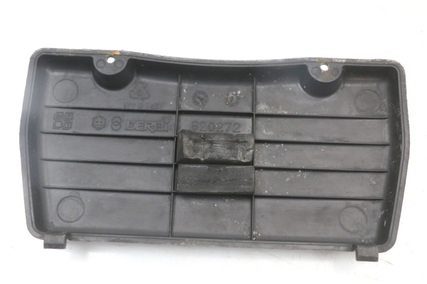 photo de TAPA BATERIA PIAGGIO X8 125 (2004 - 2007)