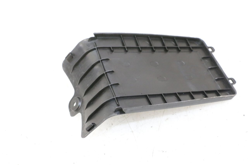 photo de TAPA BATERIA PEUGEOT STREETZONE I 2T 50 (2018 - 2020)
