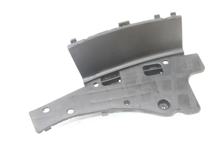 photo de TAPA BATERIA SUZUKI BURGMAN 125 (2015 - 2017)
