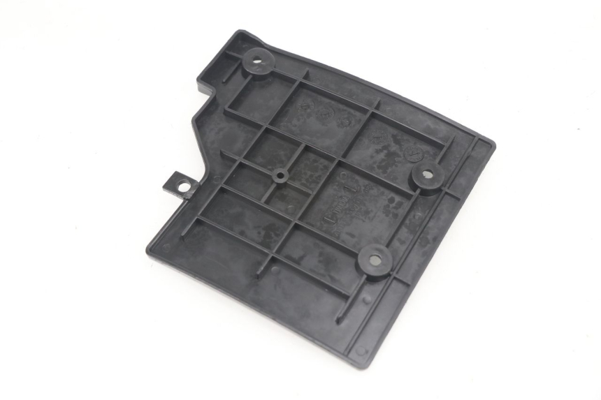 photo de TAPA BATERIA BAOTIAN TRAVEL SPIRIT 50 (2010 - 2012)
