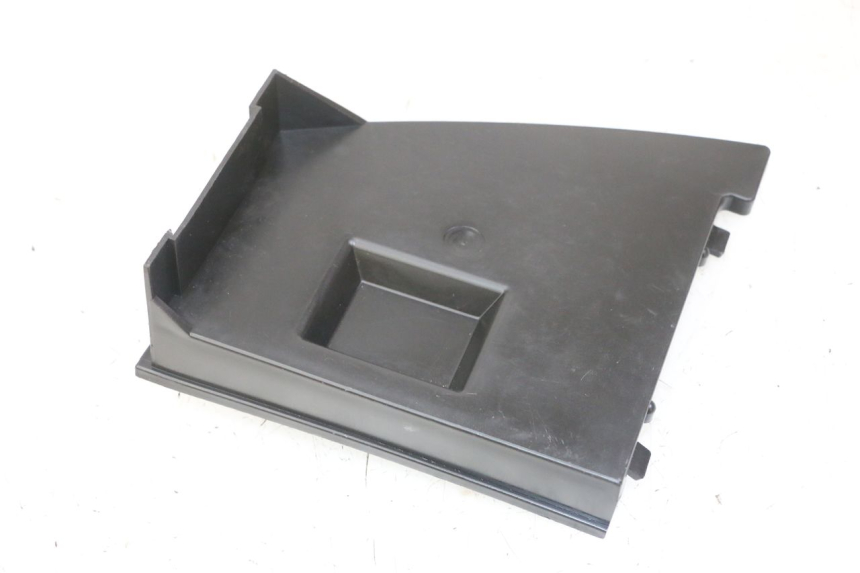 photo de TAPA BATERIA YAMAHA WHY 50 (1998 - 2000)