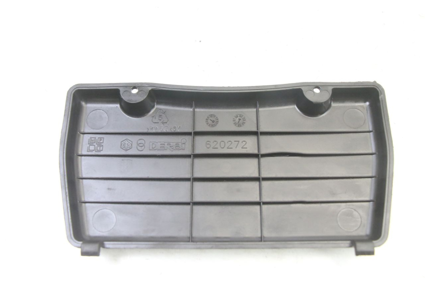 photo de TAPA DE BATERÍA PIAGGIO XEVO - X EVO 125 (2007 - 2016)