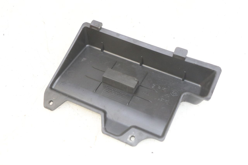 photo de TAPA DE BATERÍA PIAGGIO ZIP 4T 50 (2018 - 2020)