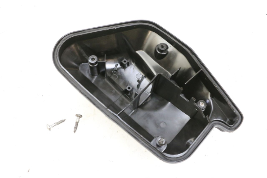 photo de TAPA DE FILTRO DE AIRE MBK BOOSTER SPIRIT 50 (2004 - 2017) - Detalle de la pieza