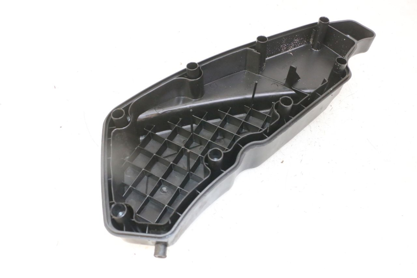 photo de TAPA FILTRO AIRE PEUGEOT SATELIS 125 (2013 - 2018)