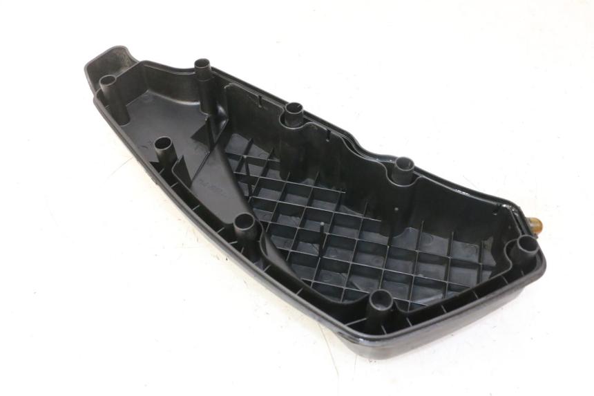 photo de TAPA FILTRO AIRE PEUGEOT SATELIS 125 (2013 - 2018)