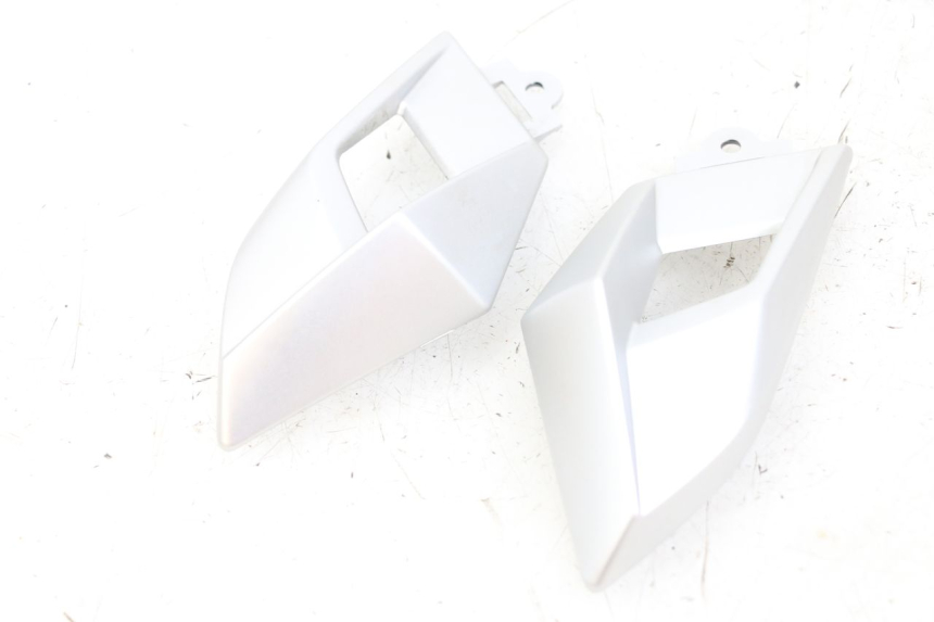 photo de CUBIERTA CHASIS LATERAL YAMAHA AEROX 2T 50 (2013 - 2017)