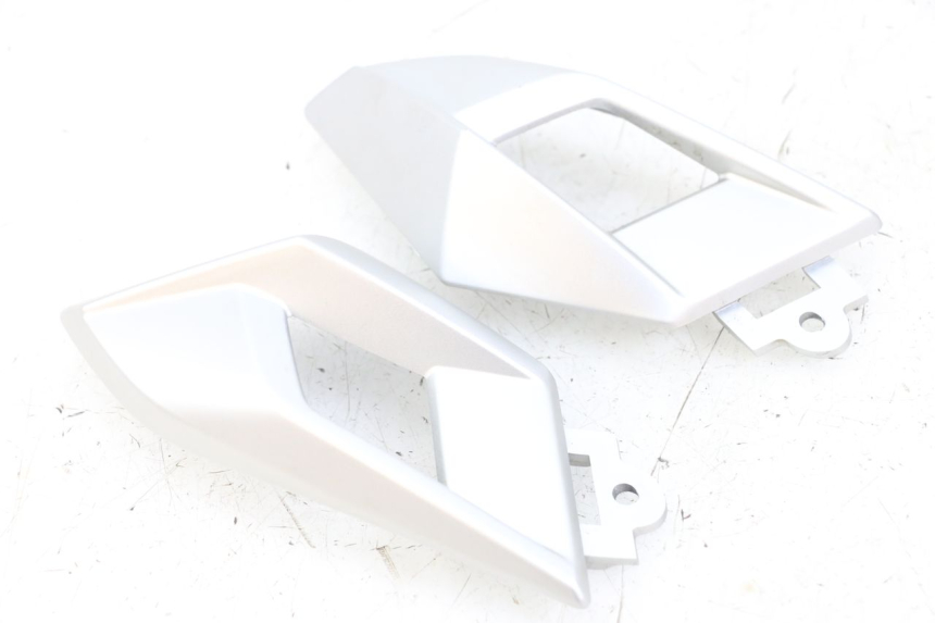 photo de CUBIERTA CHASIS LATERAL YAMAHA AEROX 2T 50 (2013 - 2017)