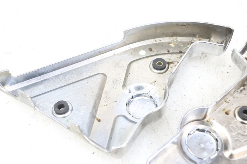 photo de Cubierta lateral del chasis HYOSUNG GV AQUILA 125 (2000 - 2004) - Zoom estado de uso