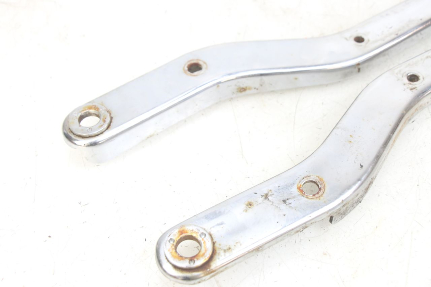 photo de CUBIERTA LATERAL DEL CHASIS HONDA CA REBEL 125 (1995 - 2001)