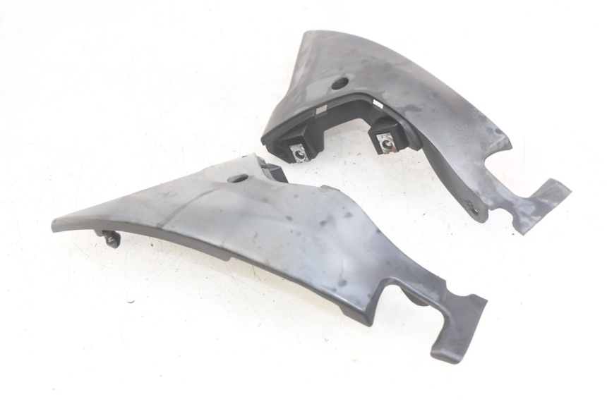 photo de CUBIERTA LATERAL DEL CHASIS DAELIM VJ ROADWIN FI 125 (2008 - 2017)
