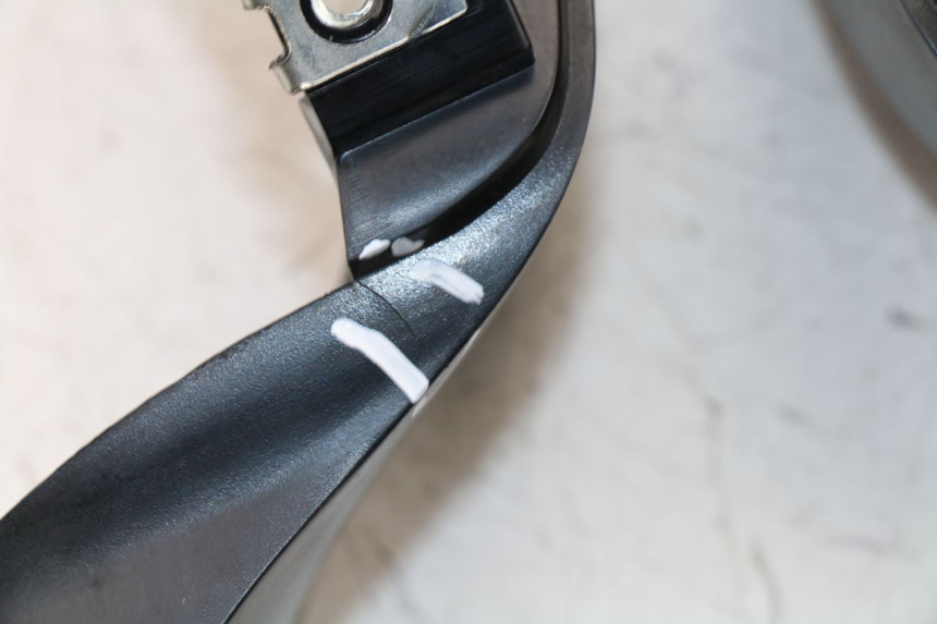 photo de CUBIERTA LATERAL DEL CHASIS DAELIM VJ ROADWIN FI 125 (2008 - 2017)