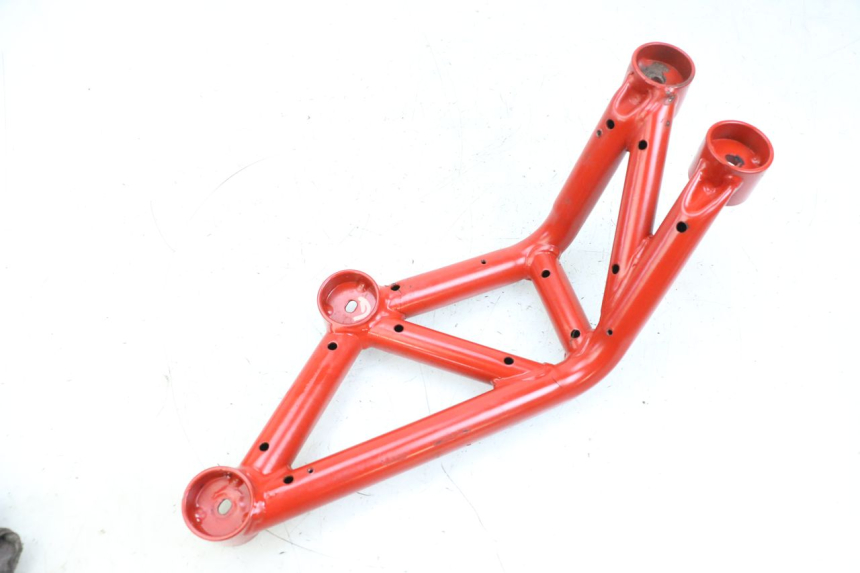 photo de TAPA BASTIDOR DERECHA MAG POWER BOMBERS 4T 50 (2016 - 2026) - Primer plano técnico