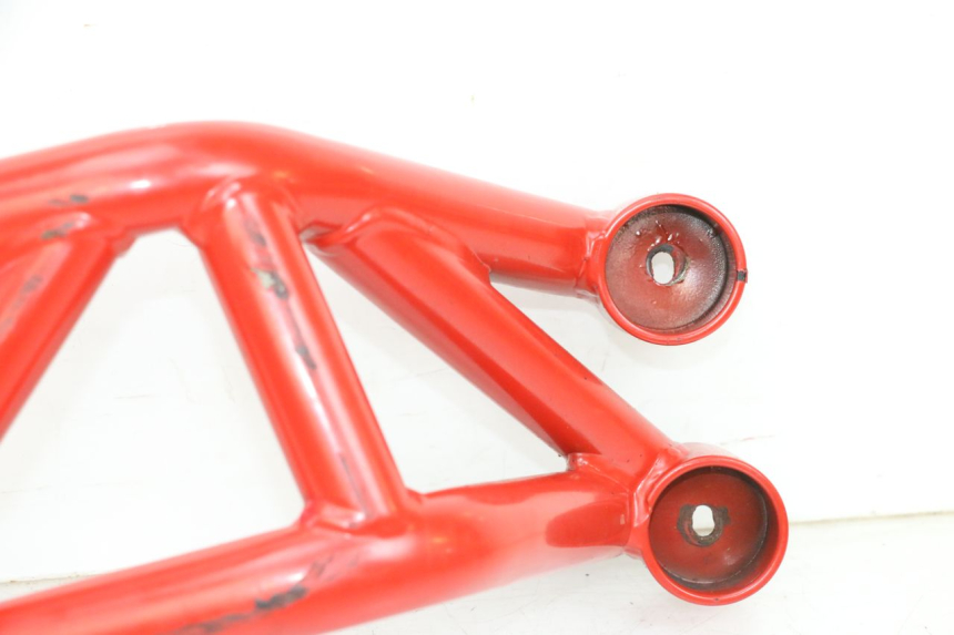 photo de TAPA BASTIDOR DERECHA MAG POWER BOMBERS 4T 50 (2016 - 2026) - Estado de la superficie y material