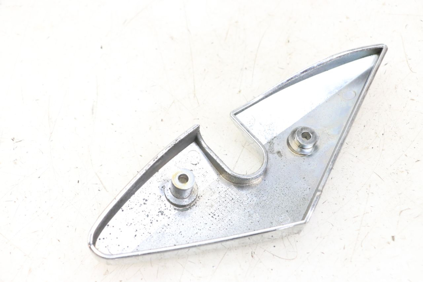 photo de Cubierta lateral del chasis derecho HYOSUNG GV AQUILA 125 (2000 - 2004)
