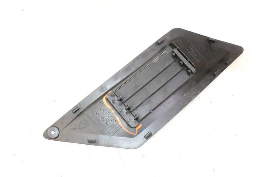 photo de TAPA BASTIDOR DERECHA GILERA RUNNER SP 50 (2009 - 2017)