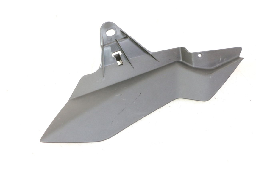 photo de TAPA BASTIDOR DERECHA YAMAHA XMAX X-MAX 125 (2021 - 2025)