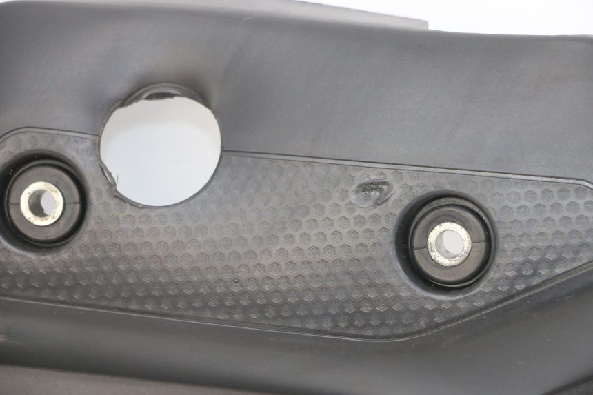 photo de TAPA BASTIDOR DERECHA YAMAHA XJ6 ABS 600 (2008 - 2016)