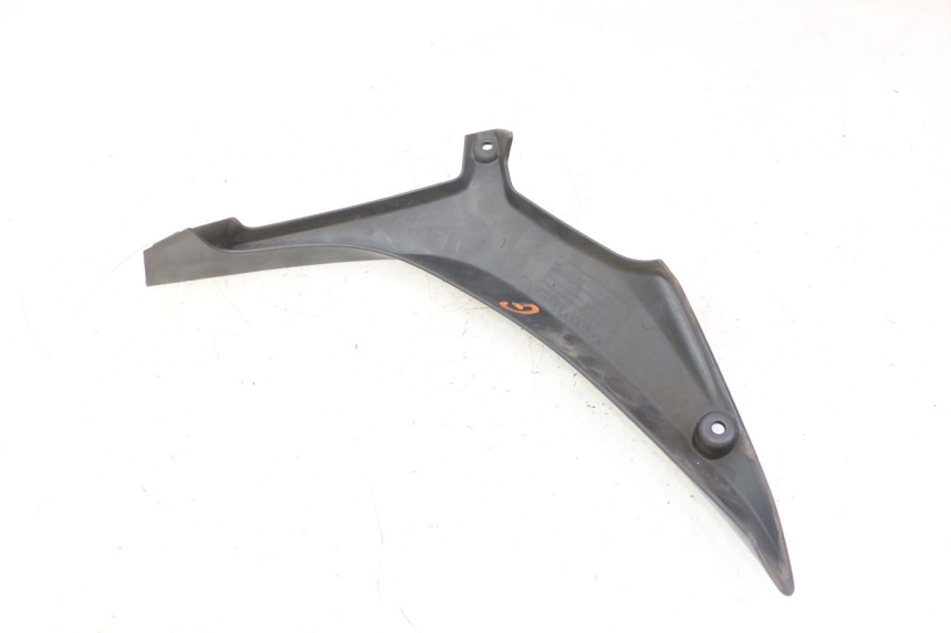 photo de TAPA BASTIDOR IZQUIERDA QUADRO 4 4D 350 (2015 - 2018)