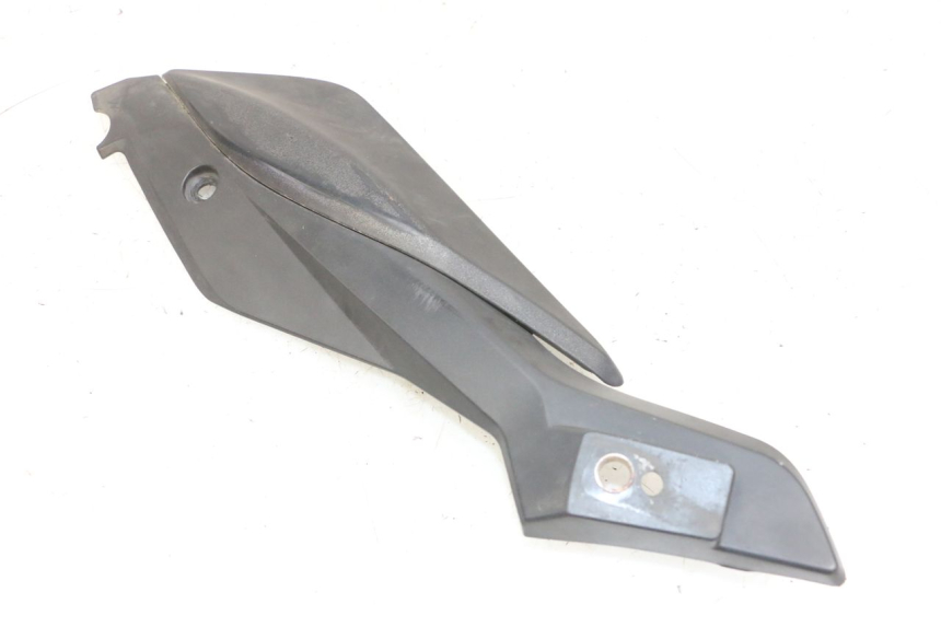 photo de TAPA BASTIDOR IZQUIERDA KSR CODE 125 (2018 - 2020) - Detalles de los puntos de fijación