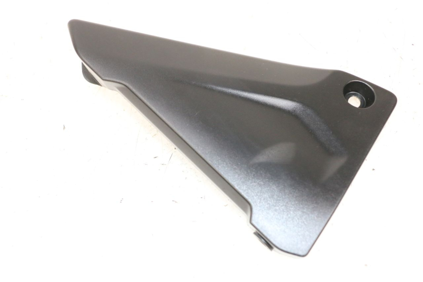 photo de TAPA BASTIDOR IZQUIERDA BMW R GS 1250 (2021 - 2024) - Detalles de los puntos de fijación