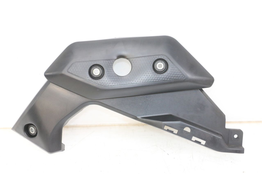 photo de TAPA BASTIDOR IZQUIERDA YAMAHA XJ6 ABS 600 (2008 - 2016)