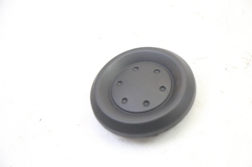 photo de TAPA BASTIDOR SUZUKI GSR 750 (2011 - 2017)