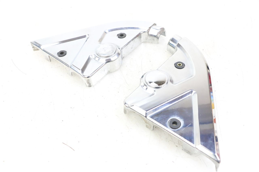 photo de Cubierta lateral del chasis HYOSUNG GV AQUILA 125 (2000 - 2004)