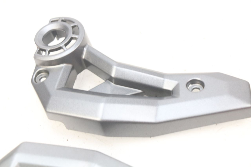 photo de CUBIERTA LATERAL DEL CHASIS KAWASAKI Z 650 (2016 - 2019)
