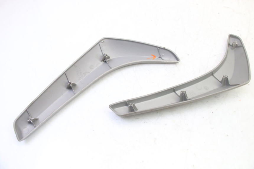 photo de TAPA BASTIDOR PIAGGIO LIBERTY 4T 50 (2009 - 2015)