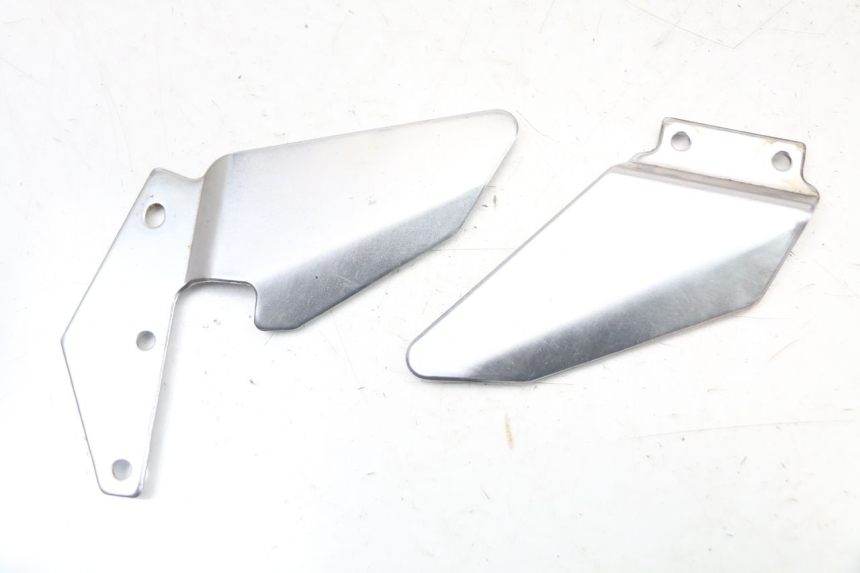 photo de TAPA BASTIDOR SUZUKI GS F 500 (2004 - 2007)