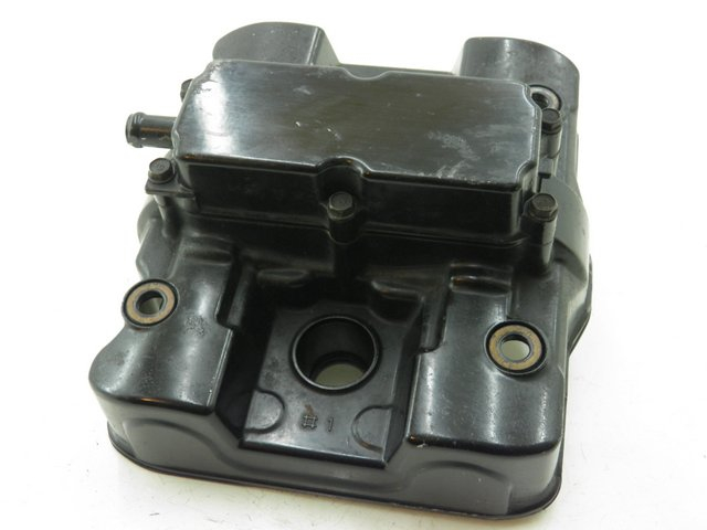 photo de TAPA CULATA TRASERO HONDA VFR 750 (1990 - 1993)