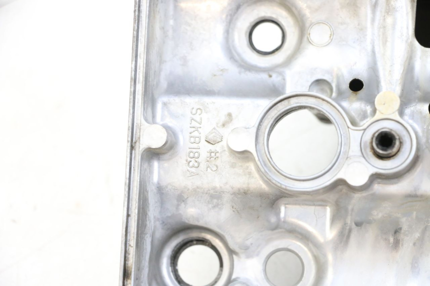 photo de TAPA CULATA SUZUKI BURGMAN EXECUTIVE ABS 650 (2006 - 2012) - Zoom estado de uso