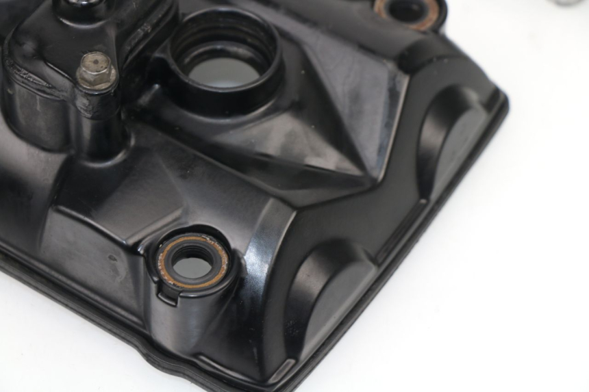 photo de TAPA CULATA TRIUMPH STREET TRIPLE 675 (2007 - 2012)