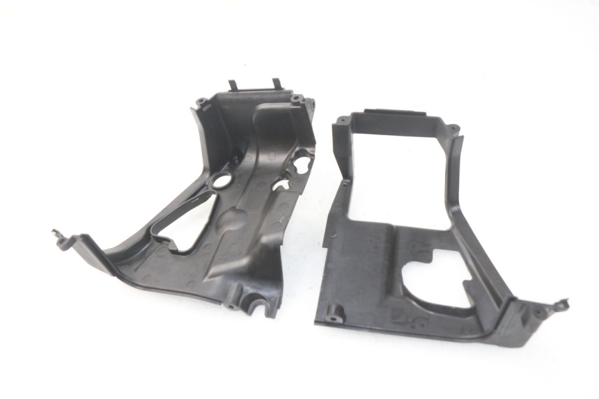 photo de TAPA CILINDRO PIAGGIO FLY IE 125 (2012 - 2017)