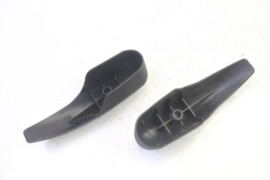 photo de TAPA DE HORQUILLA PIAGGIO MP3 RL 250 (2007 - 2010) - Otra perspectiva