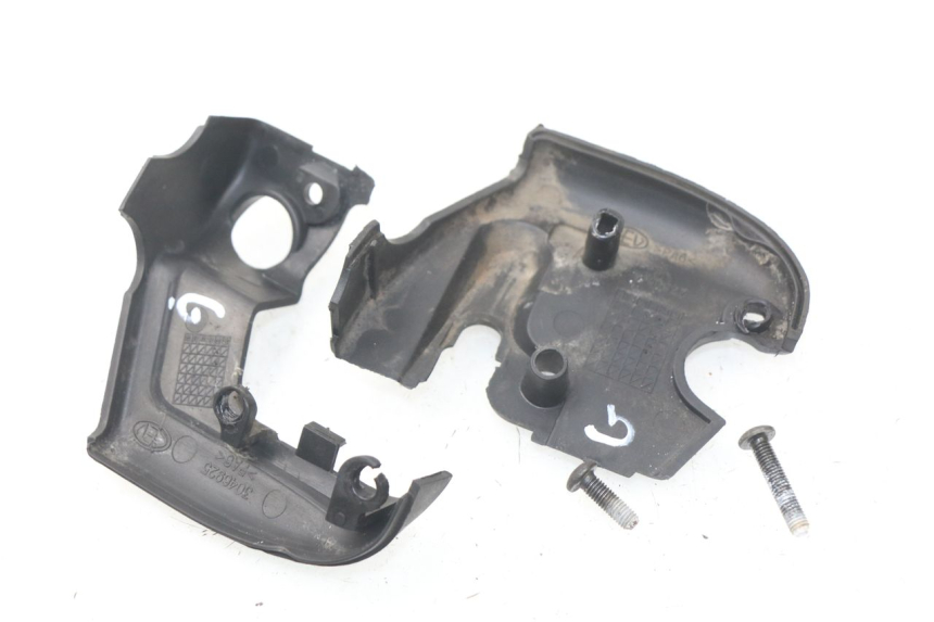 photo de TAPA BOMBA FRENO APRILIA SCARABEO GT 125 (1999 - 2007)
