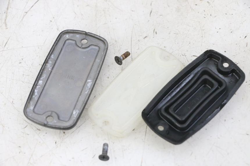 photo de TAPA BOMBA FRENO HONDA CBF 500 (2004 - 2007)